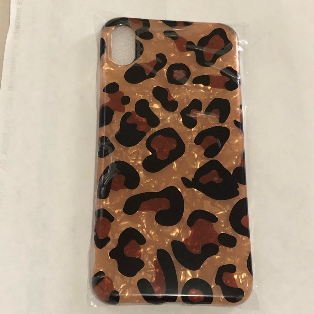 Cheetah phone case